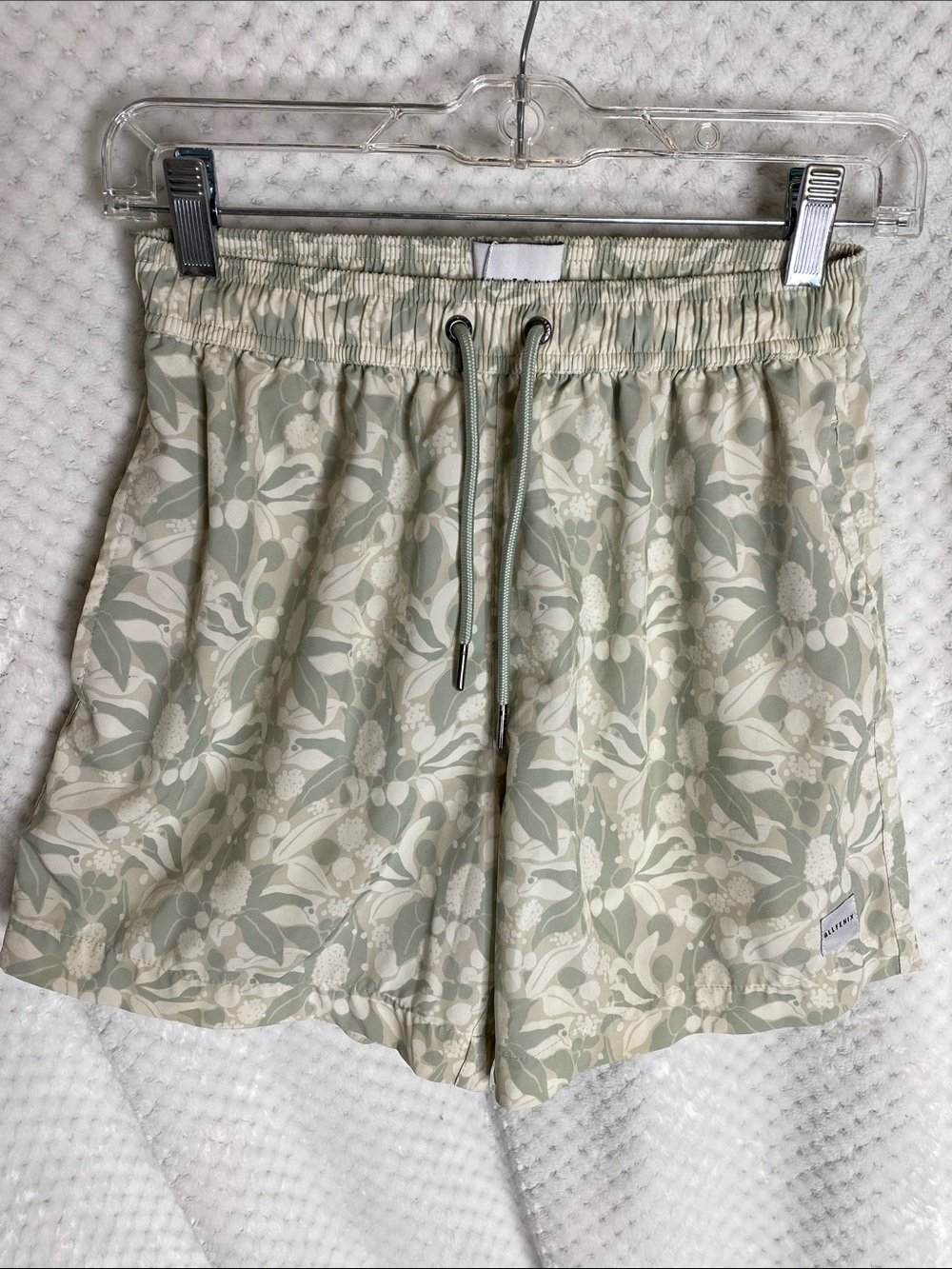 Allfenix Mens Floral Drawstring Swim Trunks Shorts in Sage Green